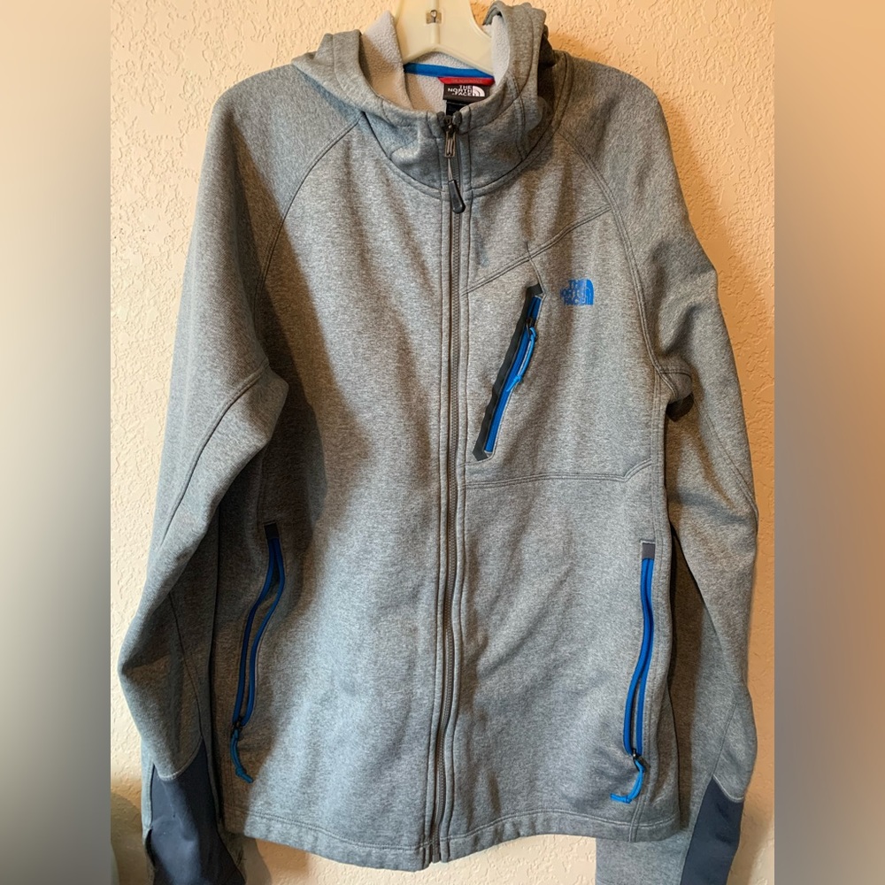 Men’s medium north face coat